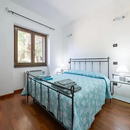 Apartment Charming House In With Sea View