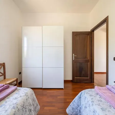 Apartment Charming House In With Sea View