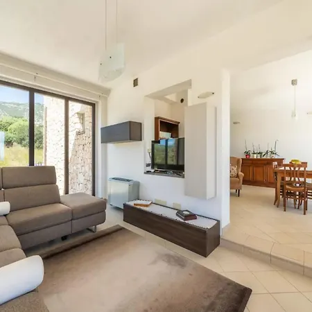 Charming House In With Sea View * Orosei